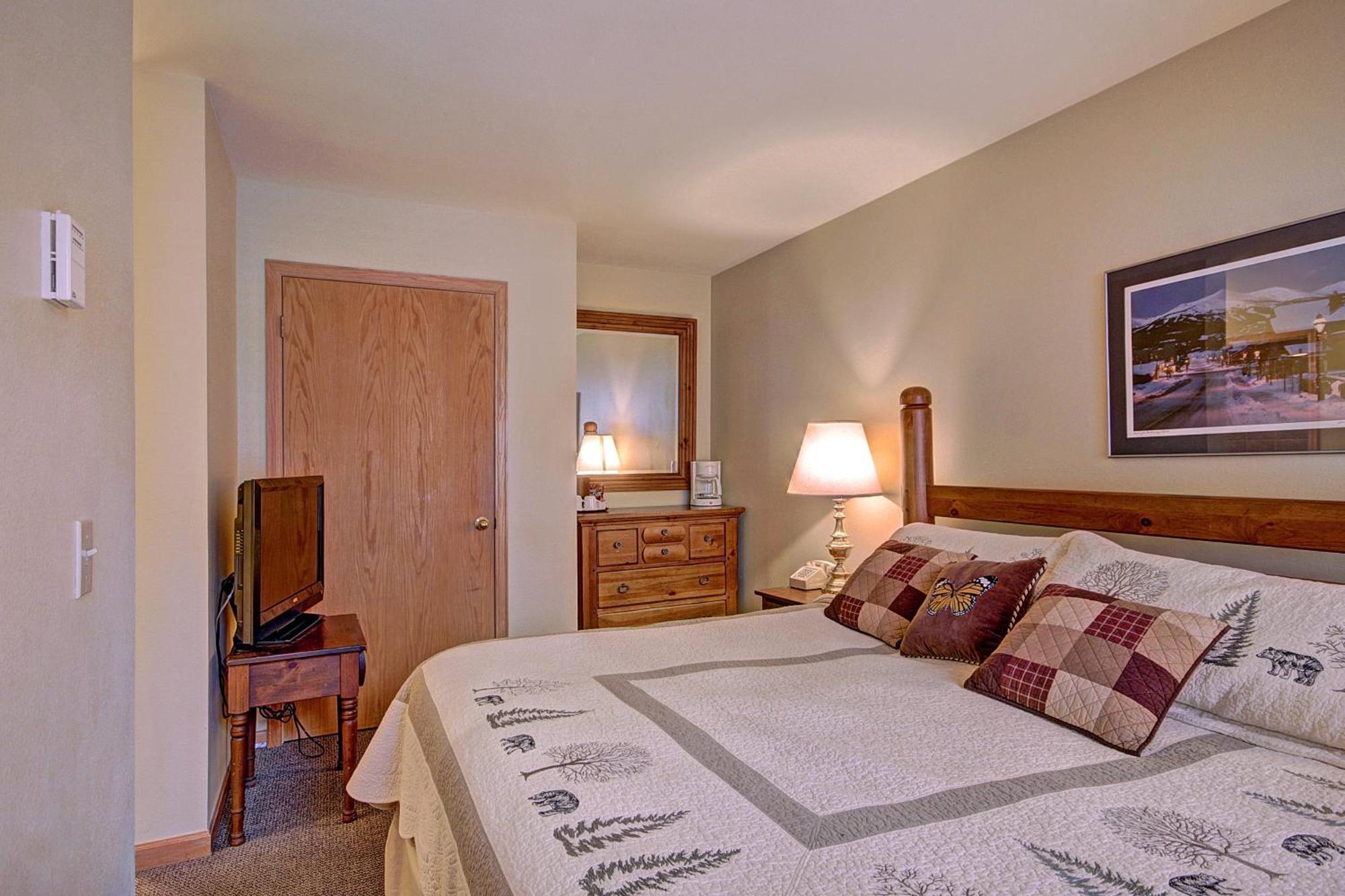 Lodge River Mountain By Hospitality